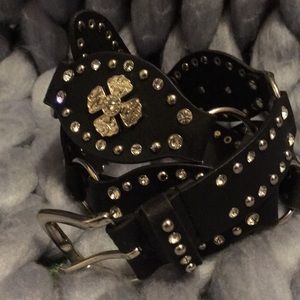 Black and silver bling belt